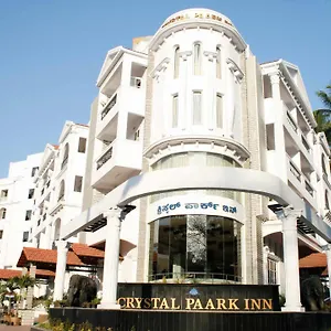 Crystal Paark Hotel